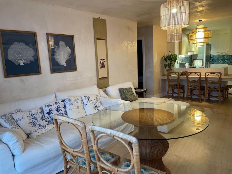 Maravilloso Apartamento En Primera Linea De Playa. 托雷加迪亚罗 外观 照片
