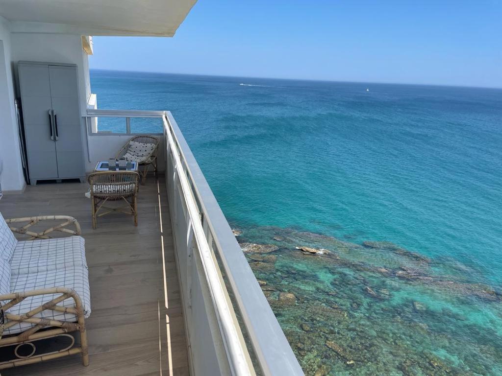 Maravilloso Apartamento En Primera Linea De Playa. 托雷加迪亚罗 外观 照片
